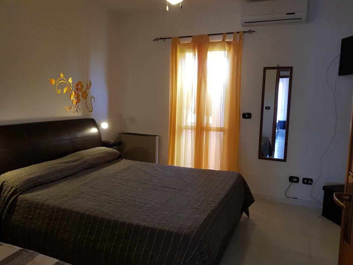 Casa Vacanze Valentina Porto Conte Eksteriør billede